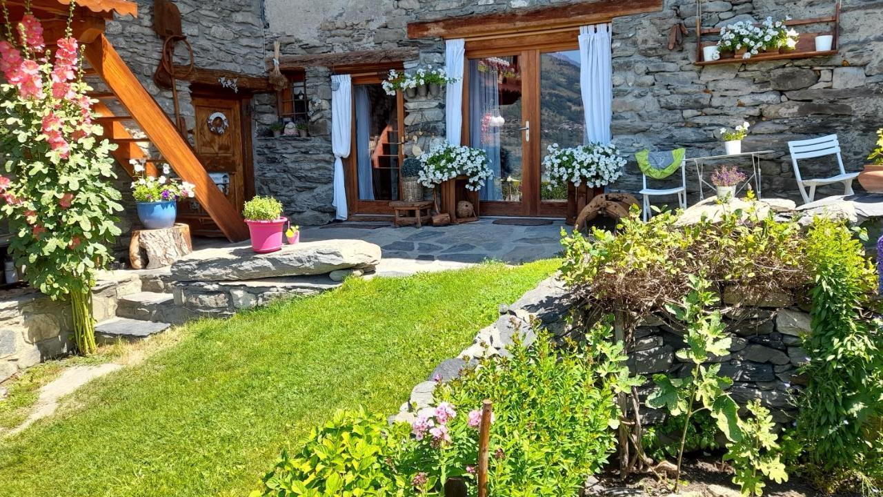 Appartement De Charme 4/6 Pers Dans Joli Village De Montagne Bourg-Saint-Maurice Kültér fotó